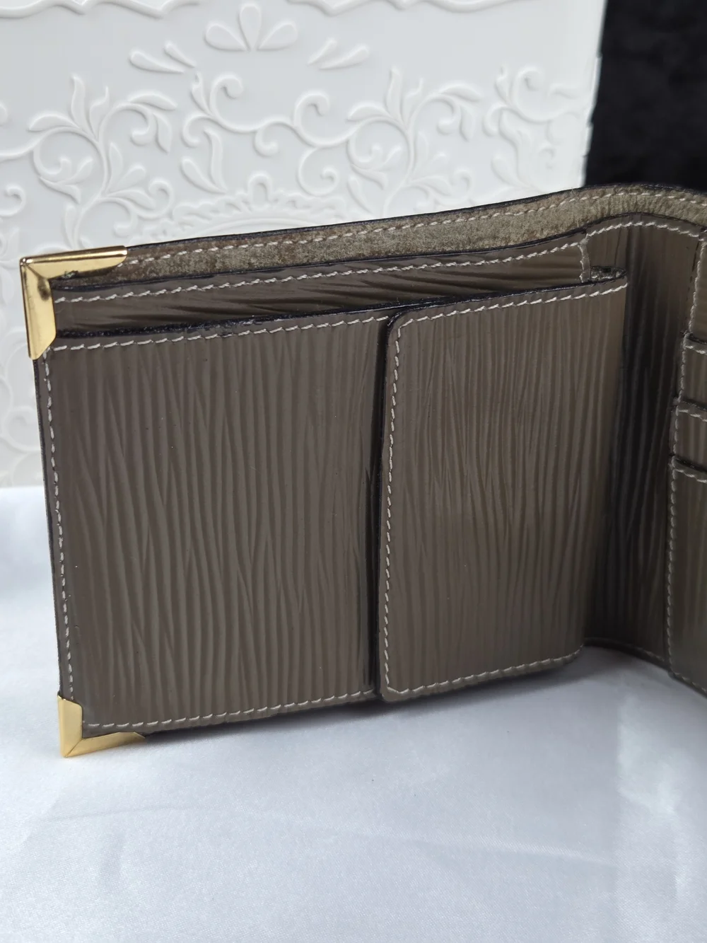 Vintage Fendi Zucca FF Monogram Bifold Wallet Brown Leather Gold Hardware